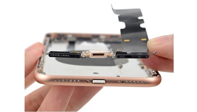 Замена разъема зарядки iPhone 8 Plus